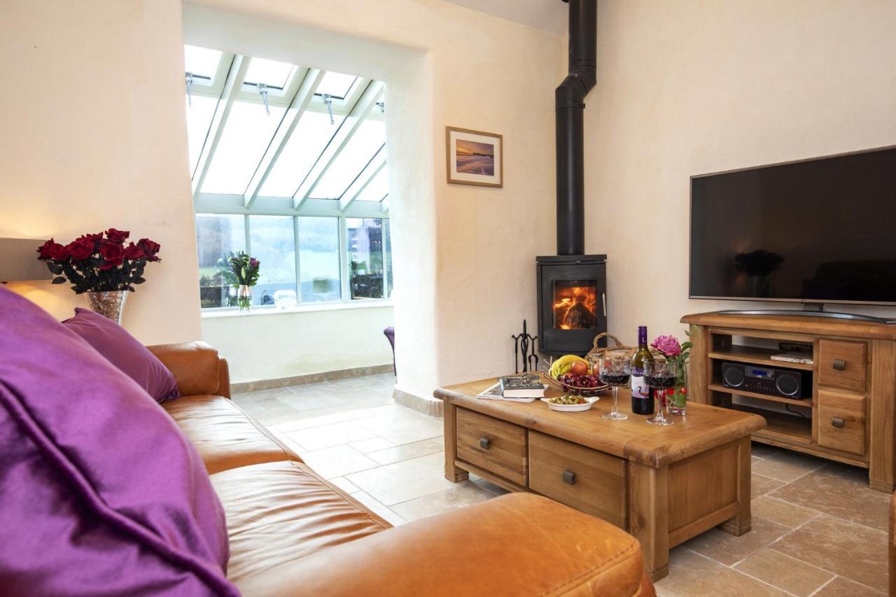 Thirley Cotes Farm Cottages Скарборо Экстерьер фото