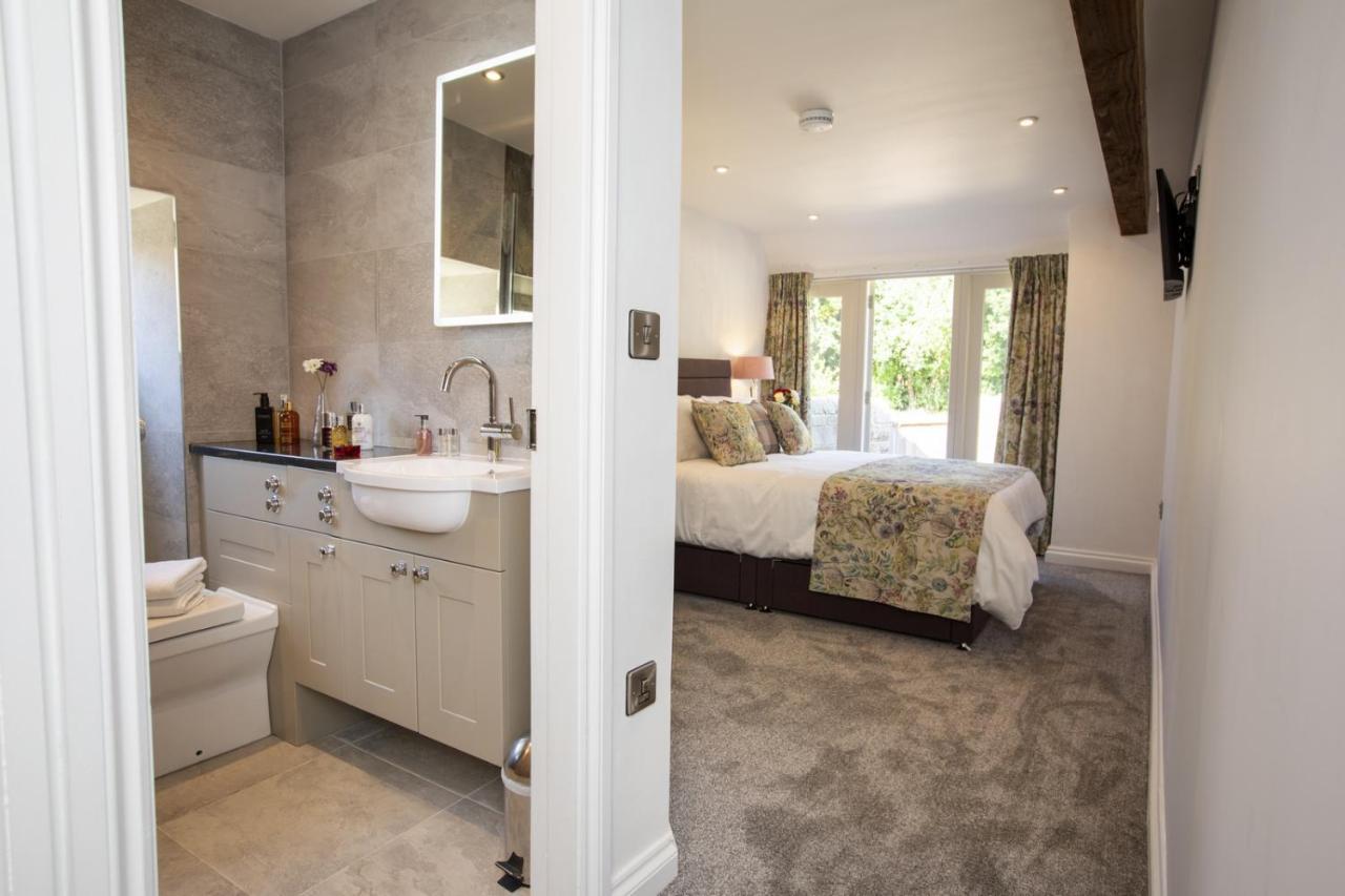 Thirley Cotes Farm Cottages Скарборо Экстерьер фото