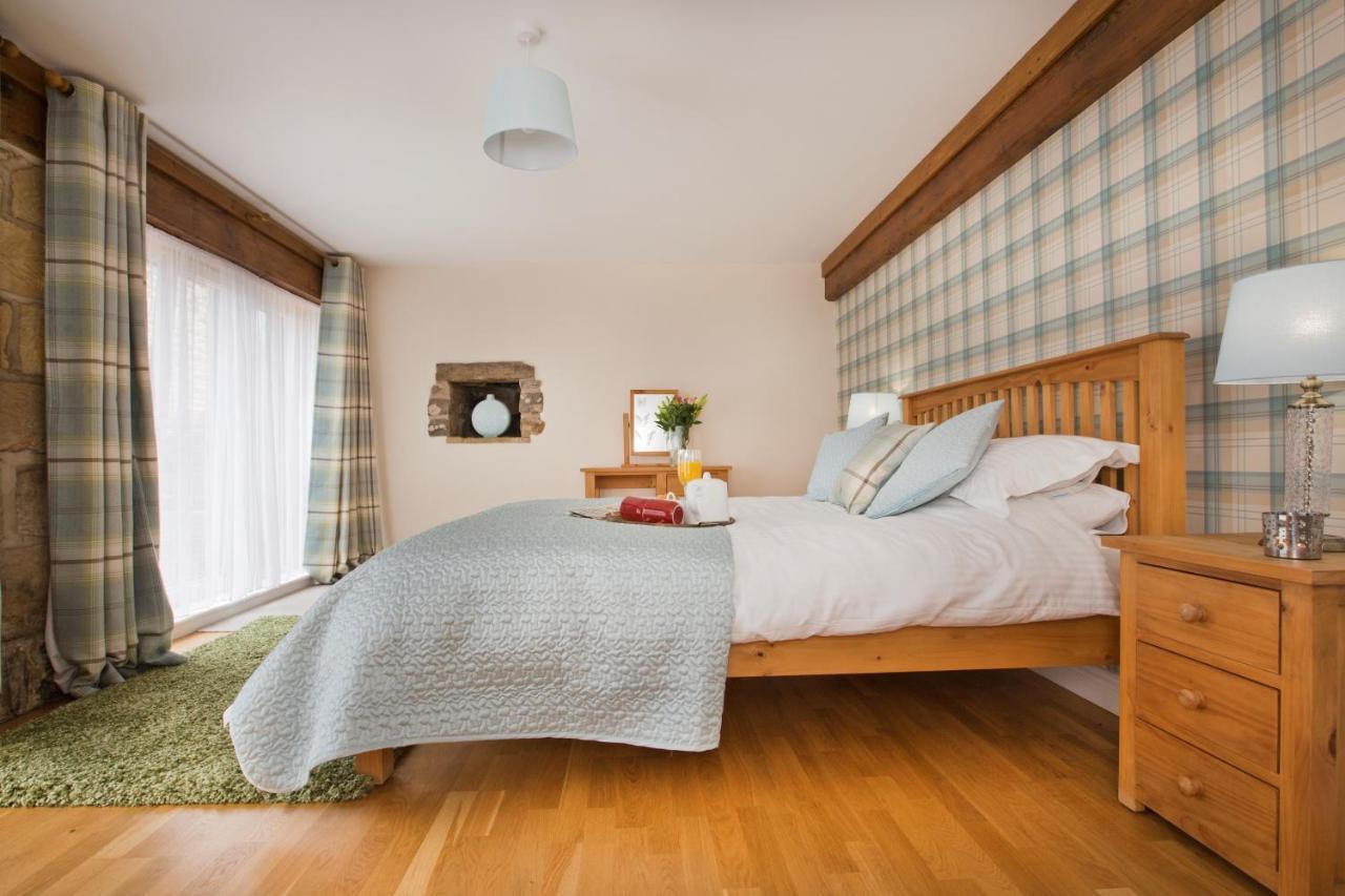 Thirley Cotes Farm Cottages Скарборо Экстерьер фото